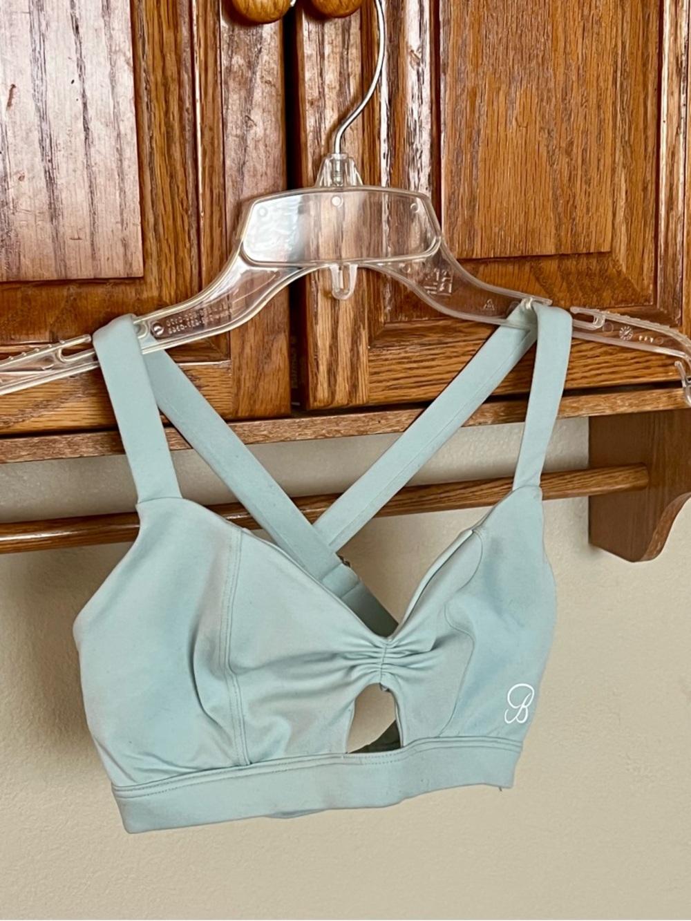 BOMBSHELL SPORTSWEAR SWEETHEART SPORTS BRA
Style: 01010321- EUC! - Picture 9 of 11